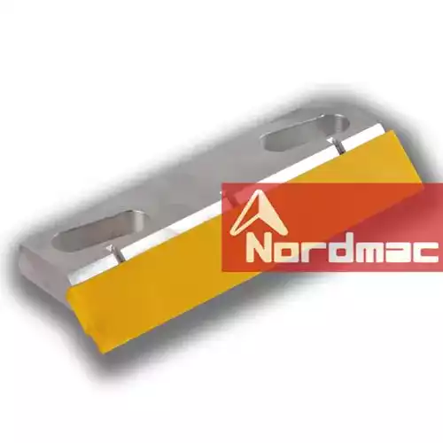 3128078438 路 路 Holder: A device or component used to secure or hold another object in place.