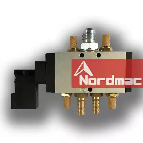 3222330088 路 路 Air Valve: A valve used to control the flow of air in pneumatic systems.
